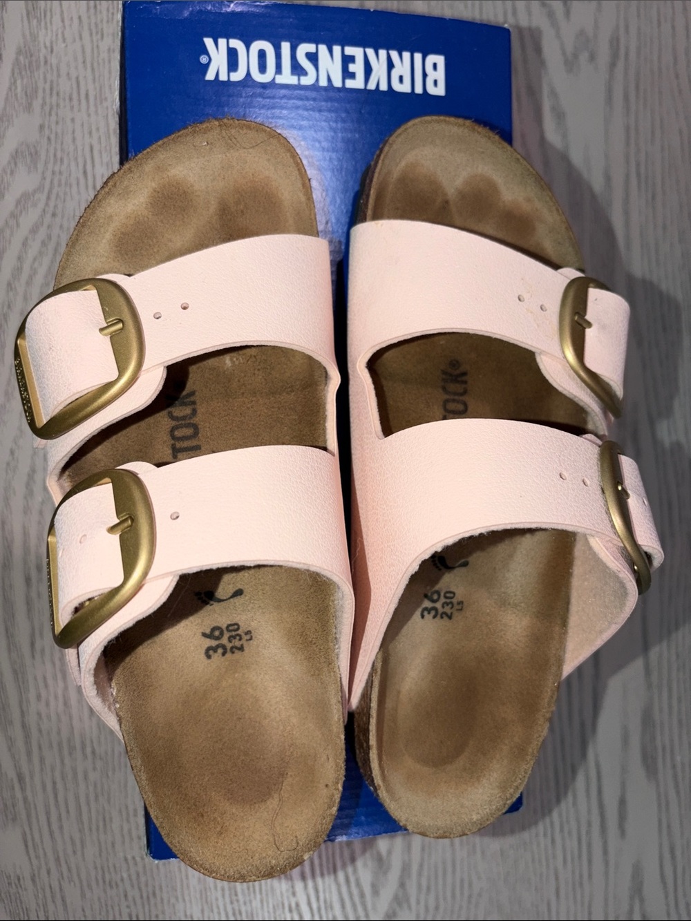 Birkenstock Kids Arizona Sandals in Light Pink with Gold Buckles